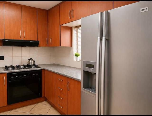 4 BEDROOM HOUSE FOR SALE IN OLIEVENHOUTBOSCH